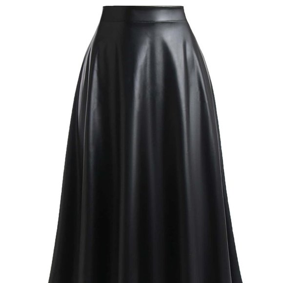 Black Preppy Womens Plus Solid PU Leather Flare Skirt - Picture 1 of 5
